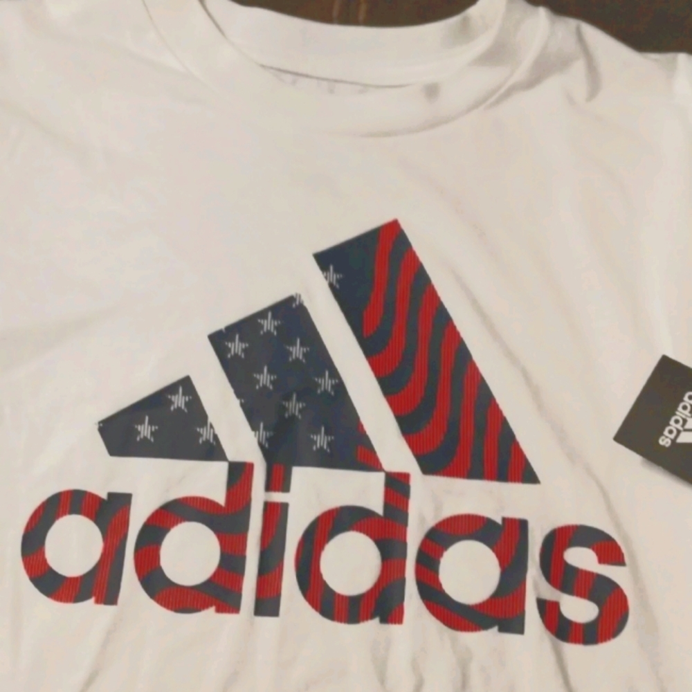 Adidas t shirt